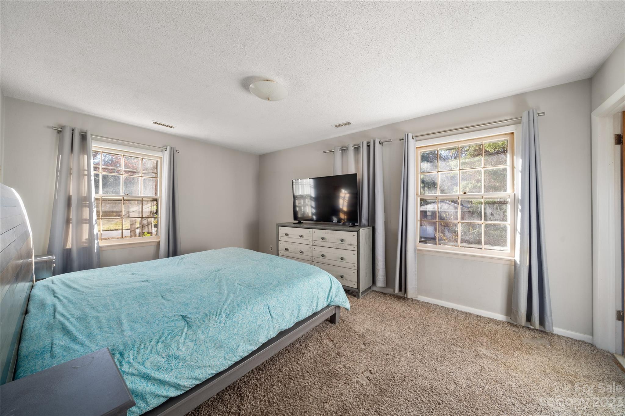 11 Highlander Road Asheville, NC 28804 - Photo 19 of 45 Gallery Image 19