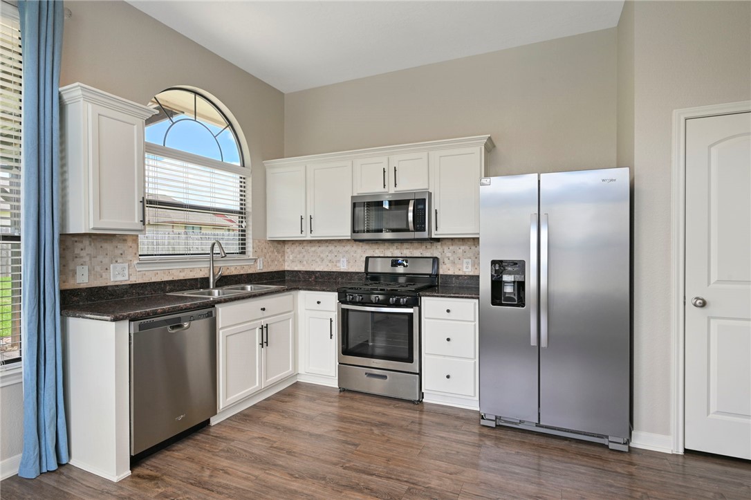 2724 Rivers End Drive College Station, TX 77845 - Photo 5 of 19