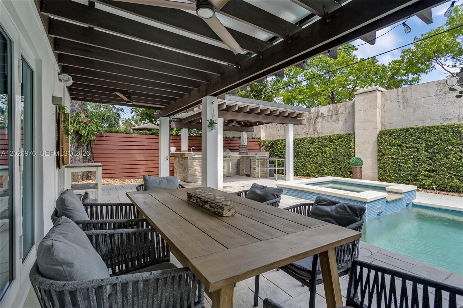 95 Shore Drive West Miami, FL 33133 - Photo 26 of 29