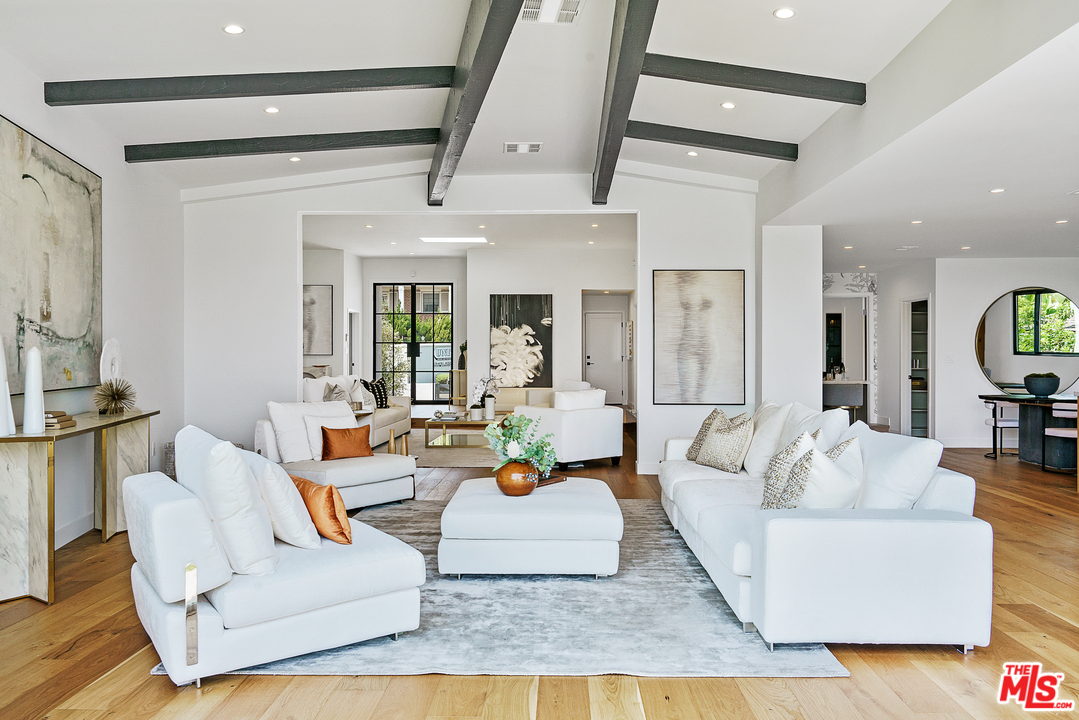 4132 Punta Alta Drive Los Angeles, CA 90008 - Photo 15 of 43 a living room with furniture and a large window