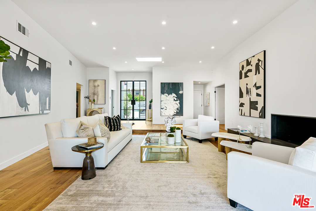 4132 Punta Alta Drive Los Angeles, CA 90008 - Photo 10 of 43 a living room with furniture and wooden floor
