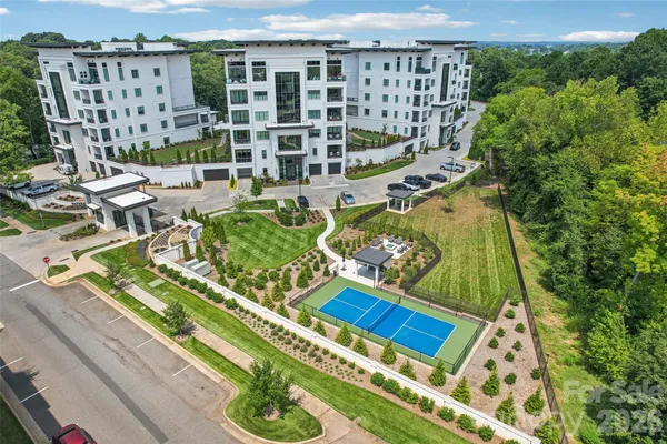 $1,800,000 | 19329 Watermark Drive, Unit 342, Cornelius, NC 28031