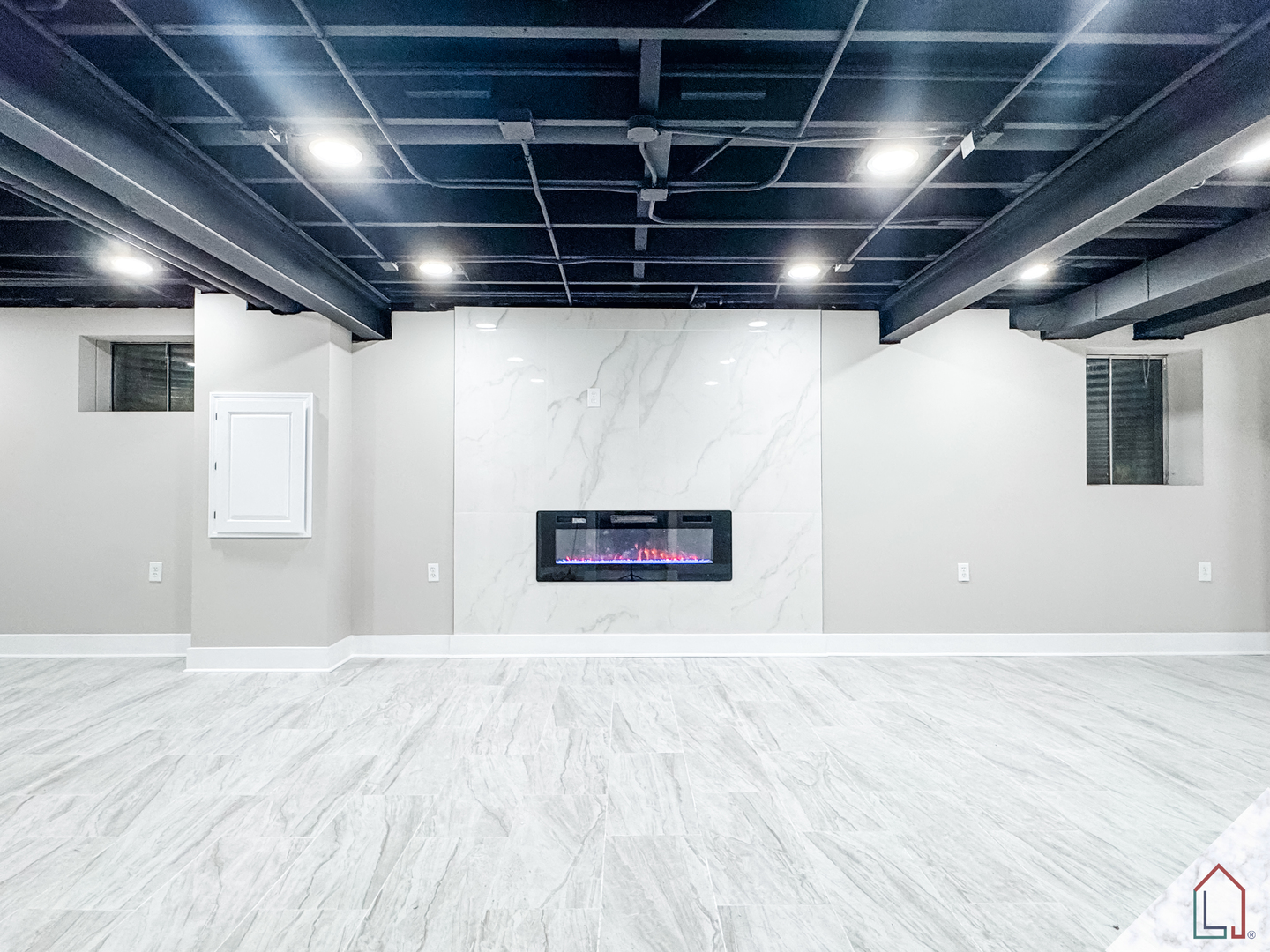 864 Berkshire Place Crete, IL 60417 - Photo 15 of 23 a view of an empty room