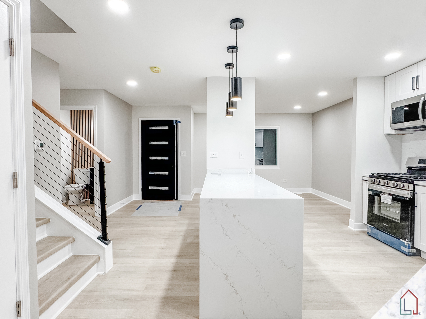 864 Berkshire Place Crete, IL 60417 - Photo 6 of 23 a view of kitchen with furniture and natural light