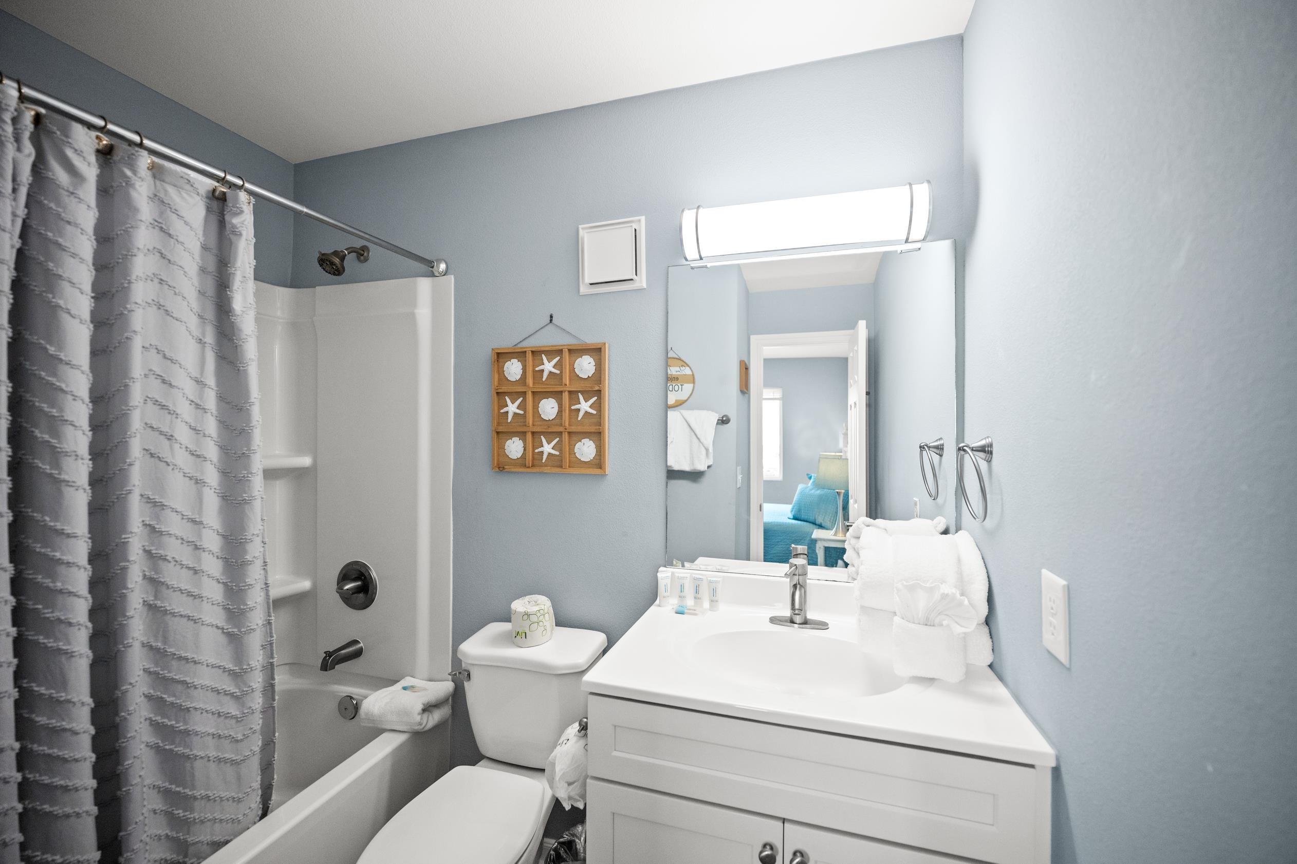 400 Plantation Road, Unit 4309 Gulf Shores, AL 36542 - Photo 20 of 43 Bathroom