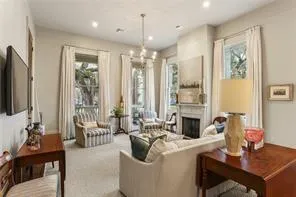$7,000 | 1221 Napoleon Avenue, Unit A, New Orleans, LA 70115