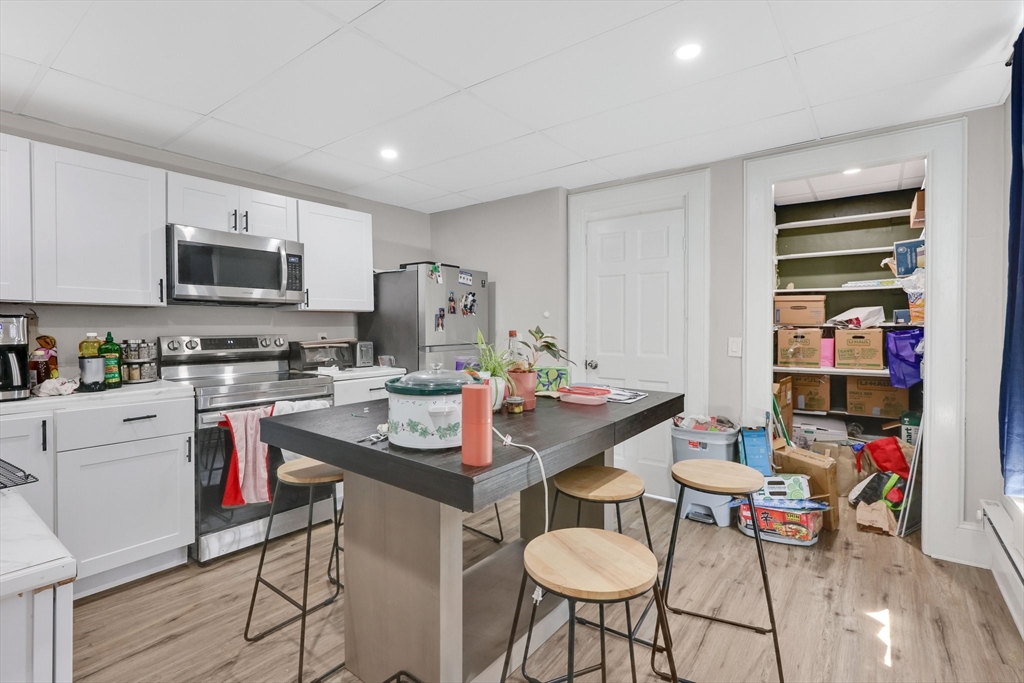 284 Maple Street Holyoke, MA 01040 - Photo 12 of 42