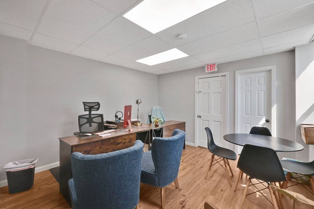 284 Maple Street Holyoke, MA 01040 - Photo 22 of 42