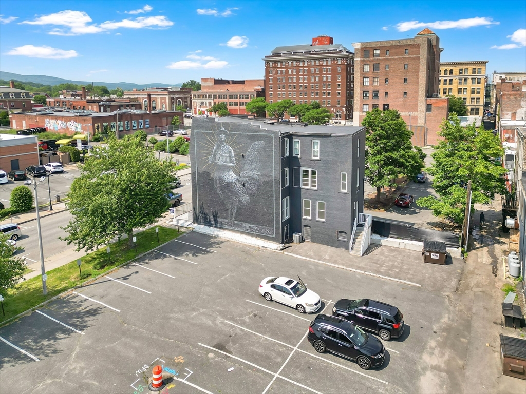 284 Maple Street Holyoke, MA 01040 - Photo 40 of 42