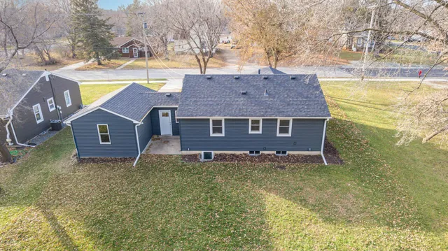 $325,000 | 1105 College Street, Northfield, MN 55057