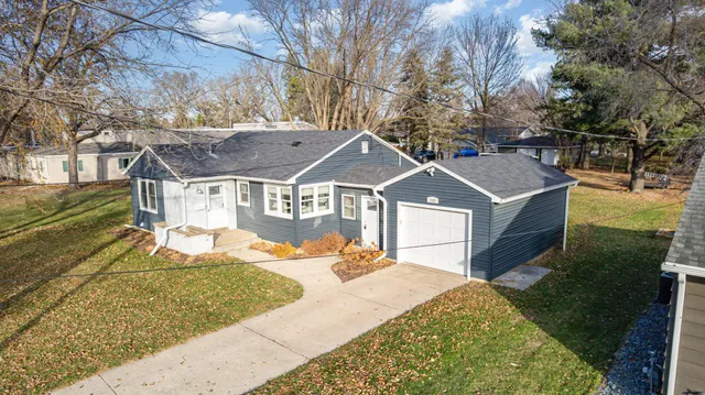 $325,000 | 1105 College Street, Northfield, MN 55057