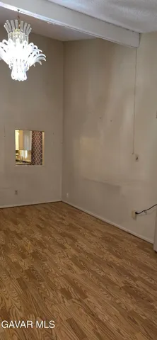 $374,999 | 37633 29th Street East, Palmdale, CA 93550