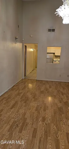 $374,999 | 37633 29th Street East, Palmdale, CA 93550