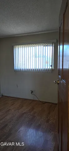 $374,999 | 37633 29th Street East, Palmdale, CA 93550