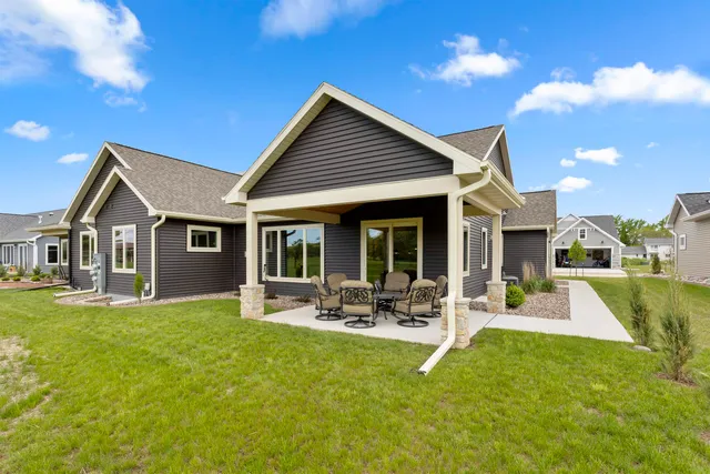 $495,000 | 4949 Cottage Lane, Sherwood, WI 54169