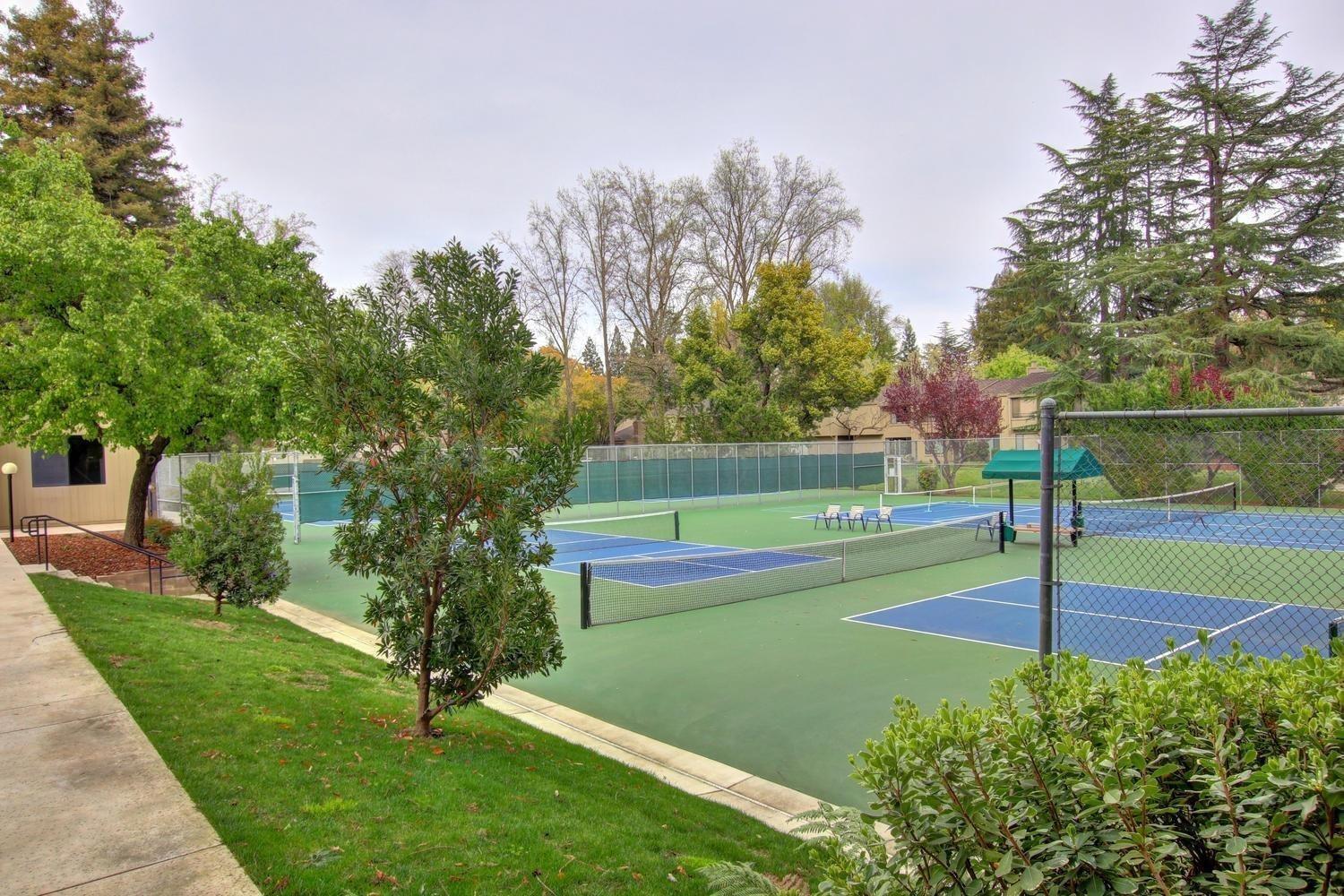 524 Hartnell Place Sacramento, CA 95825 - Photo 24 of 25 a view of a park with large trees