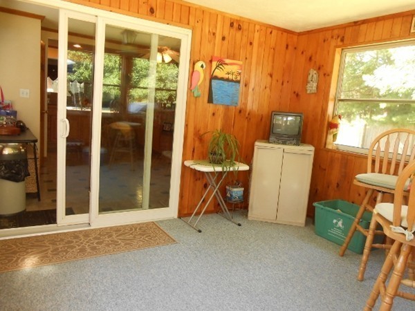 52 Michael Road Dracut, MA 01826 - Photo 16 of 21 Gallery Image 16