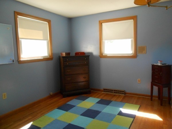 52 Michael Road Dracut, MA 01826 - Photo 9 of 21 Gallery Image 9