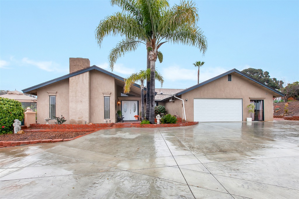 1138 Big Oak Ranch Road Fallbrook, CA 92028 - Photo 1 of 25 Front of house