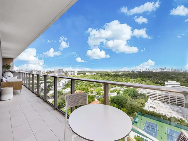 $4,450,000 | 2678 Tigertail Avenue, Unit 1806, Miami, FL 33133