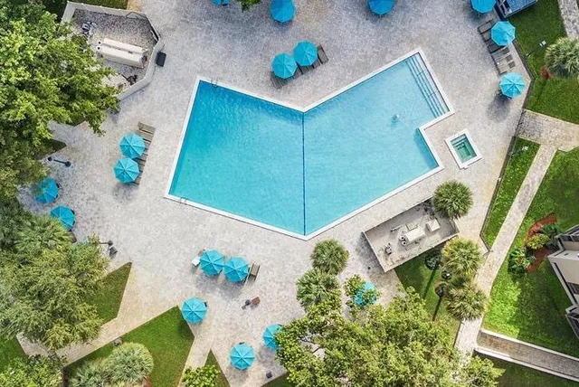 $229,999 | 2802 North 46th Avenue, Unit 321B, Hollywood, FL 33021