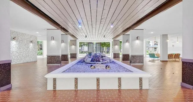 $229,999 | 2802 North 46th Avenue, Unit 321B, Hollywood, FL 33021