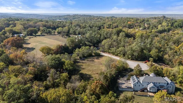 $450,000 | 9 Wildwood Point Court, Wildwood, MO 63005