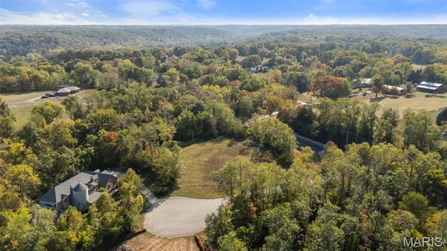 $450,000 | 9 Wildwood Point Court, Wildwood, MO 63005