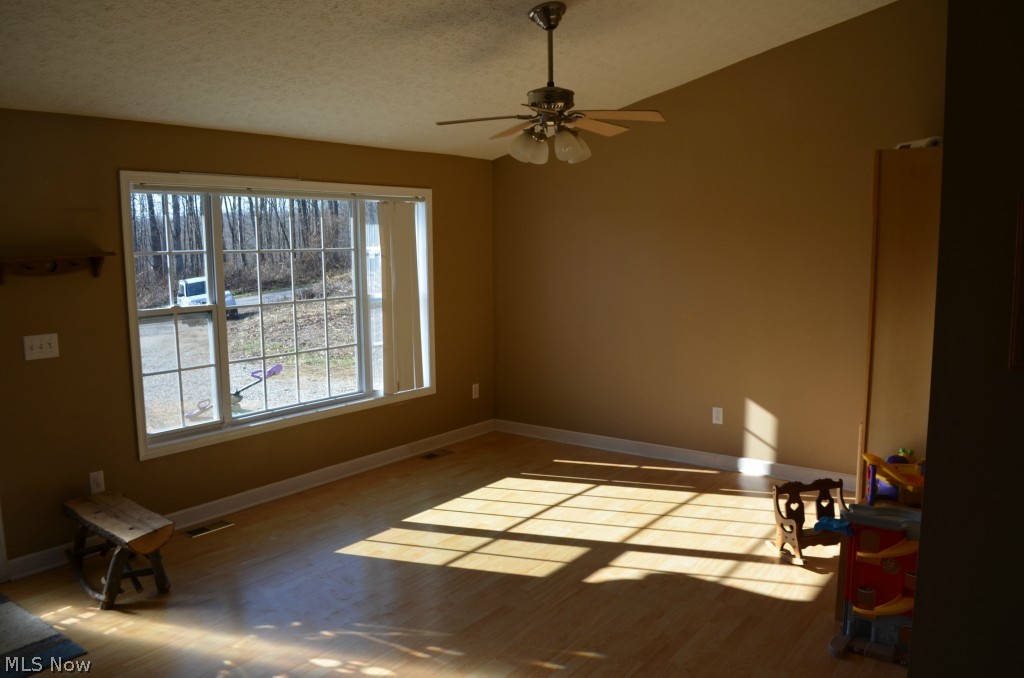 653 Morgan Road Zanesville, OH 43701 - Photo 6 of 19 Gallery Image 6