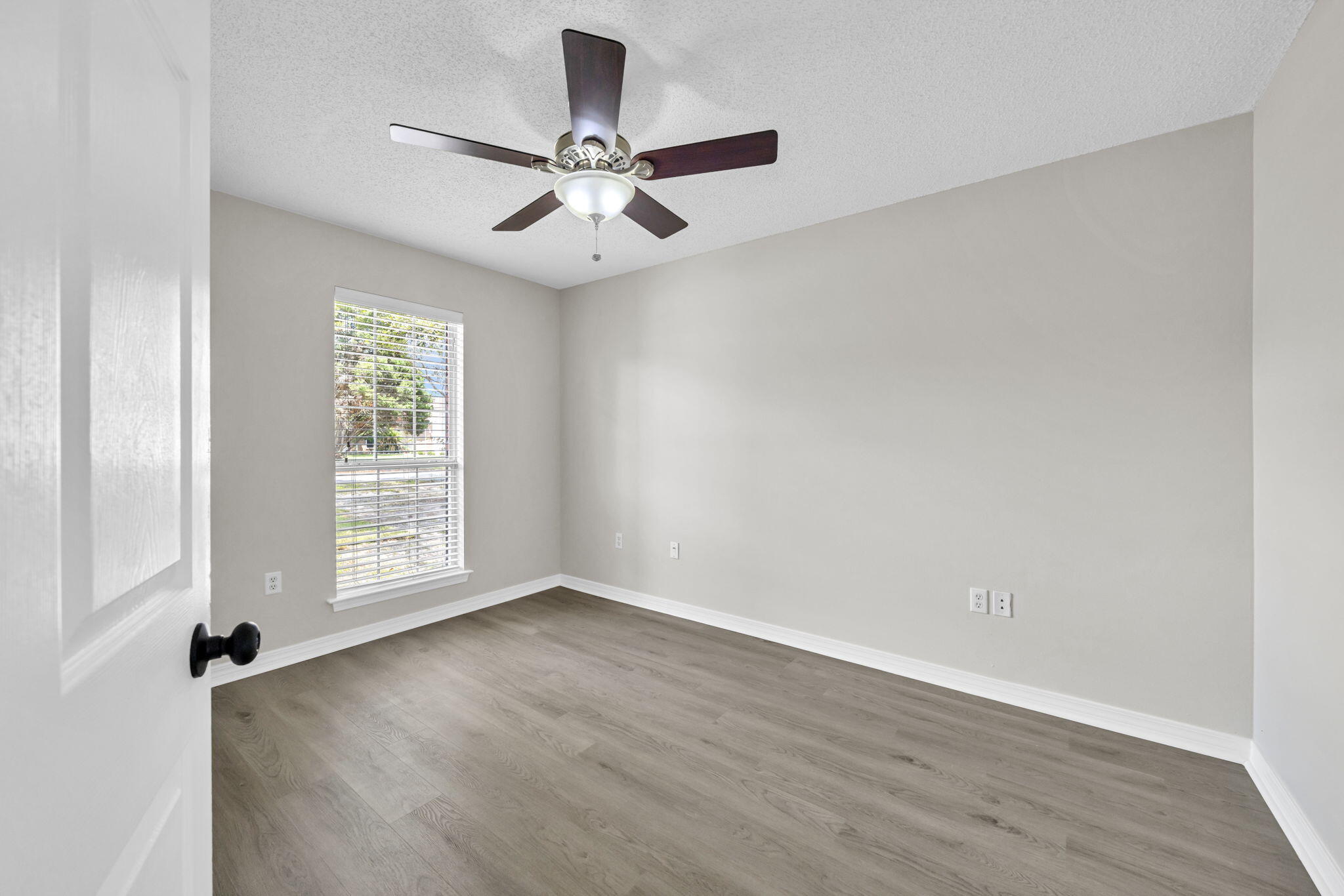 607 Affirmed Court Crestview, FL 32539 - Photo 18 of 39 Office