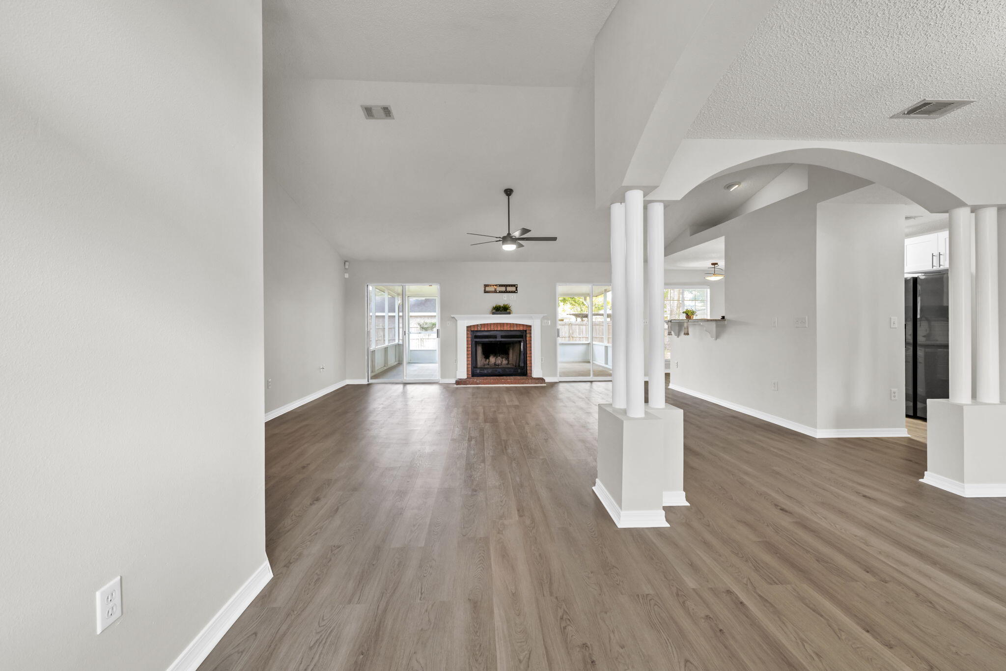 607 Affirmed Court Crestview, FL 32539 - Photo 4 of 39 607 Affirmed Ct