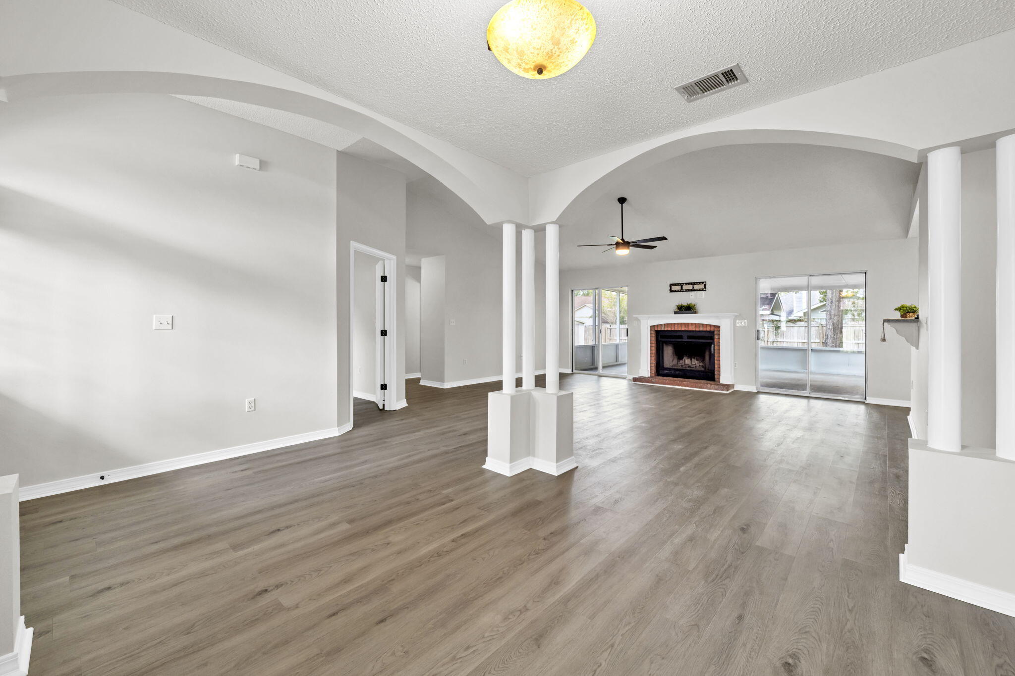 607 Affirmed Court Crestview, FL 32539 - Photo 7 of 39 Dining Room