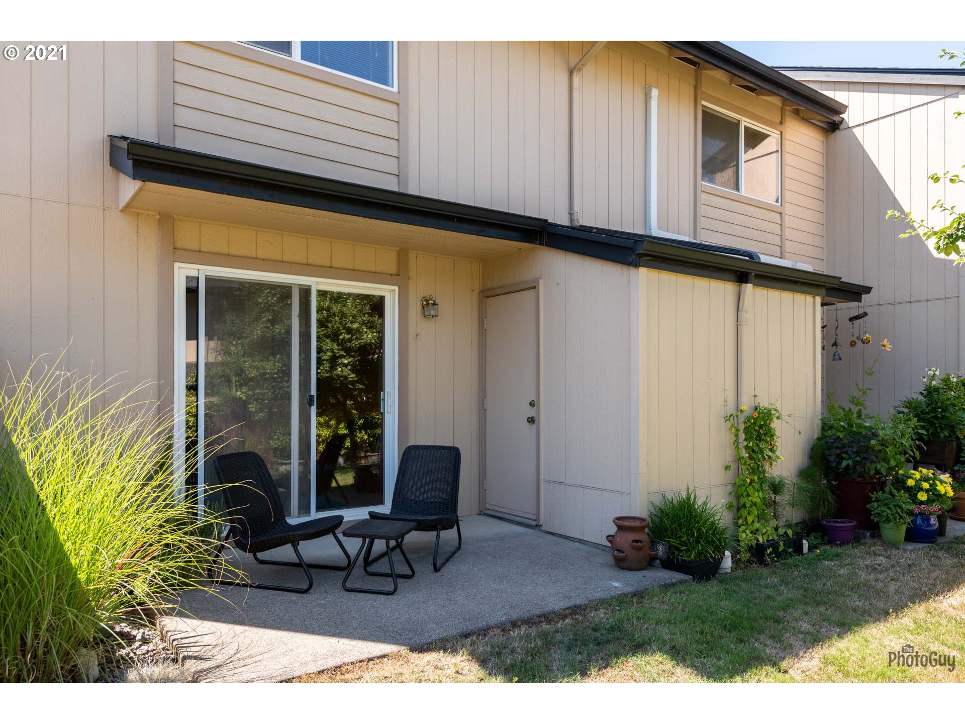 1582 Fetters Loop Eugene, OR 97402 - Photo 22 of 25 Gallery Image 22