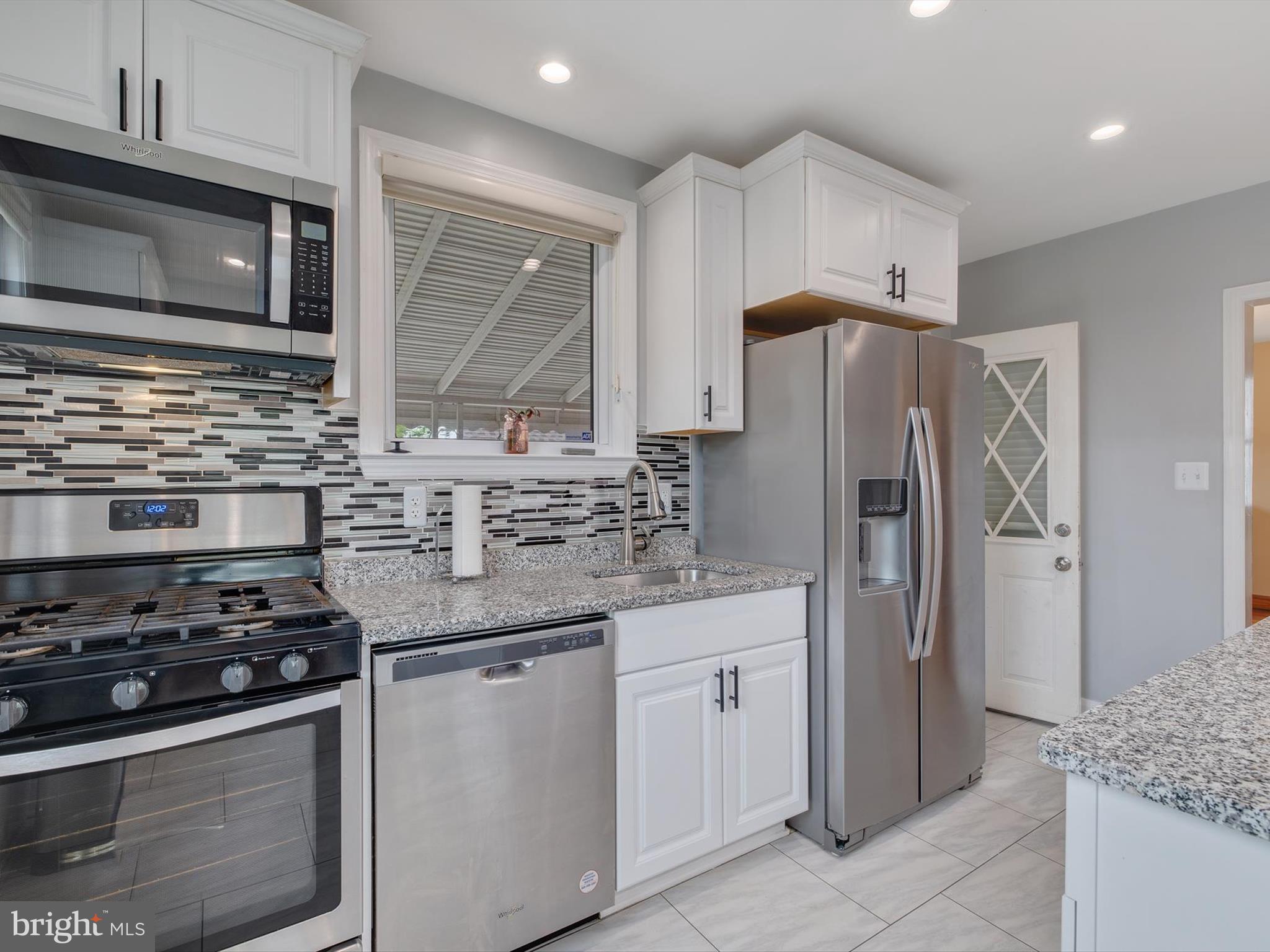 55 Broadship Road Dundalk, MD 21222 - Photo 9 of 32