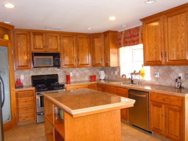 21736 Mid Way Tehachapi, CA 93561 - Photo 13 of 24 Gallery Image 13