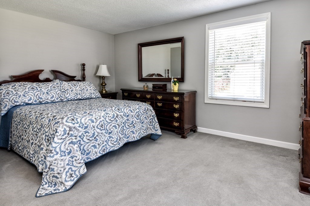 65 Daniels Road Marlborough, MA 01752 - Photo 13 of 26 Gallery Image 13