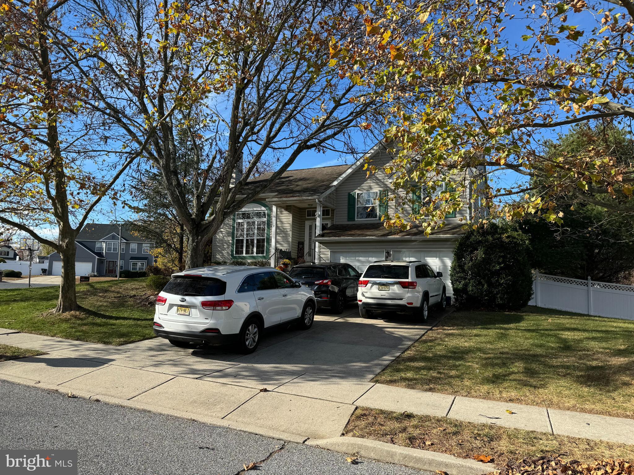 7 Hollybrook Drive Sewell, NJ 08080 - Photo 2 of 31