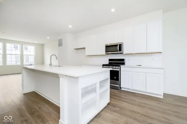 $405,000 | 14548 Elsmere Lane, Carmel, IN 46074