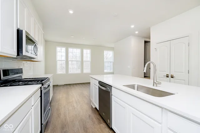 $405,000 | 14548 Elsmere Lane, Carmel, IN 46074