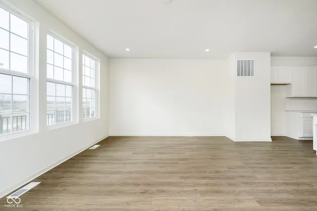 $405,000 | 14548 Elsmere Lane, Carmel, IN 46074