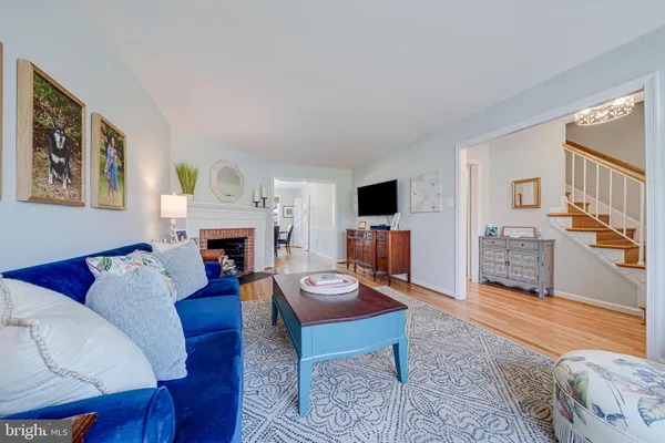 $1,052,000 | 1146 Wimbledon Drive, McLean, VA 22101