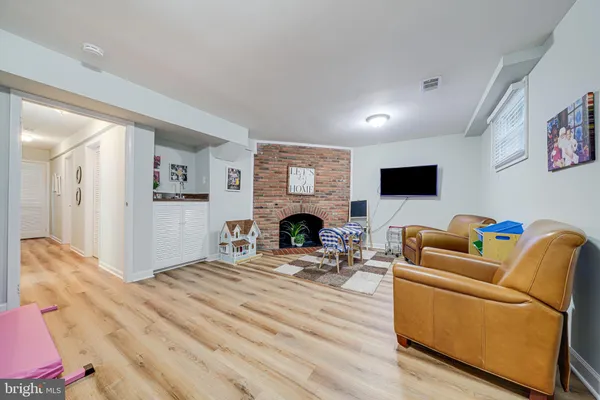 $1,052,000 | 1146 Wimbledon Drive, McLean, VA 22101