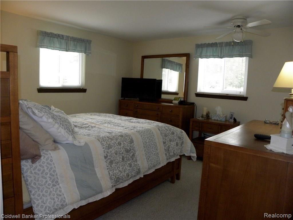 6565 Walters Road Clarkston, MI 48346 - Photo 36 of 40 Bedroom number 2 offers space and light.