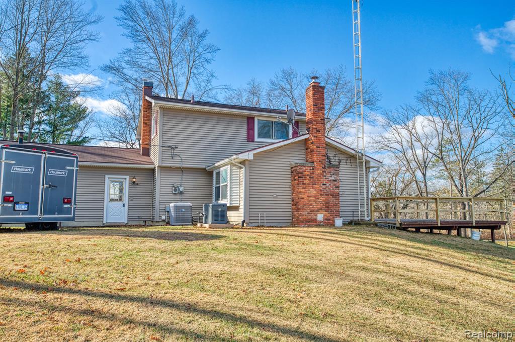 3011 Hunter Road Brighton, MI 48114 - Photo 5 of 30
