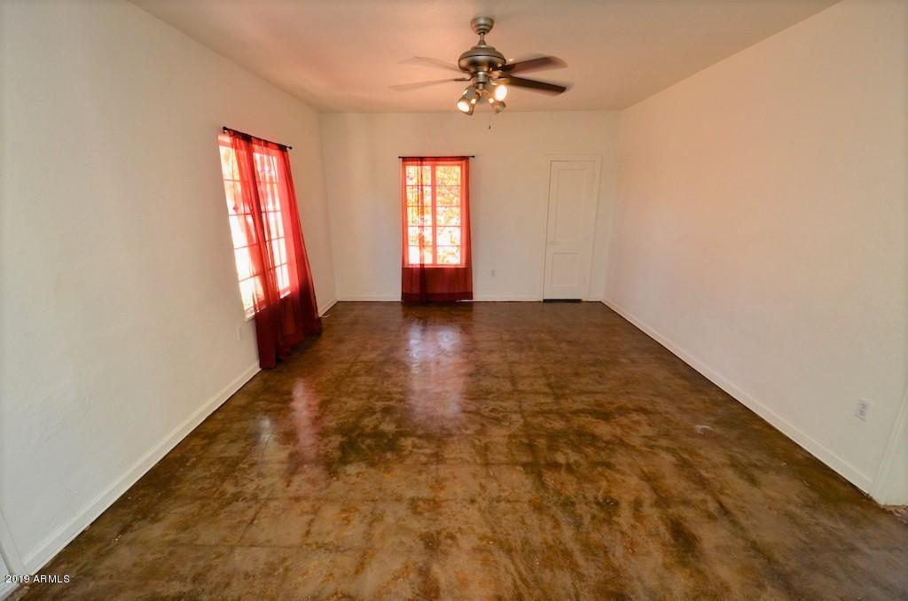 1404 East Almeria Road, Unit 1 Phoenix, AZ 85006 - Photo 2 of 9 Living Room