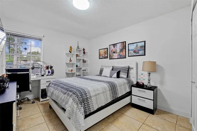 $569,999 | 11361 Southwest 160th Court, Miami, FL 33196