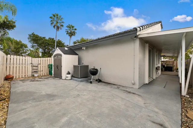 $569,999 | 11361 Southwest 160th Court, Miami, FL 33196