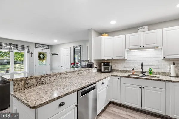 $525,000 | 11743 Skylark Drive, Nokesville, VA 20181