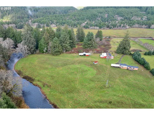 a view of a lake in middle of the town