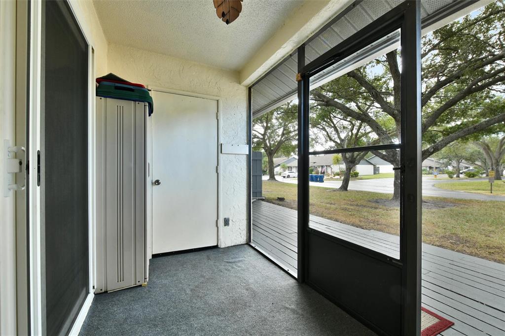 558 Capistrano Court Largo, FL 33771 - Photo 29 of 40 a view of an entryway
